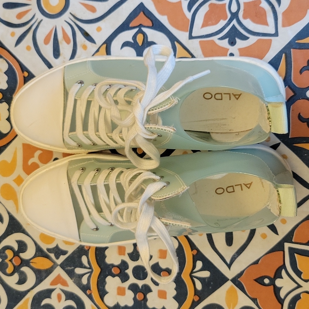 Frosty Aldo Sneakers View 4